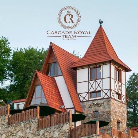 Alpine Castle Hotel Дилиян Екстериор снимка