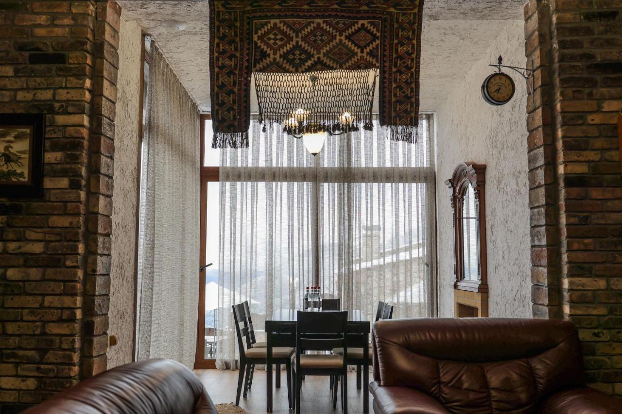 Alpine Castle Hotel Дилиян Екстериор снимка