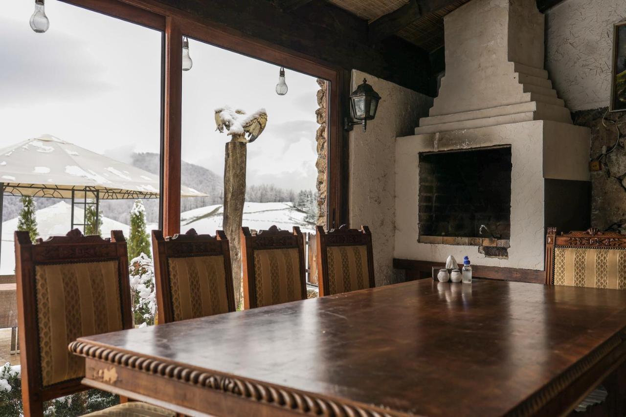 Alpine Castle Hotel Дилиян Екстериор снимка