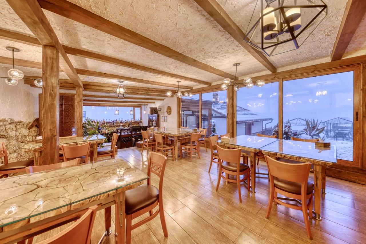 Alpine Castle Hotel Дилиян Екстериор снимка