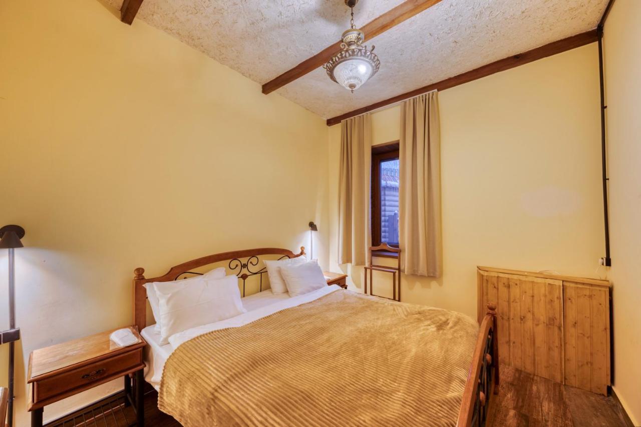 Alpine Castle Hotel Дилиян Екстериор снимка
